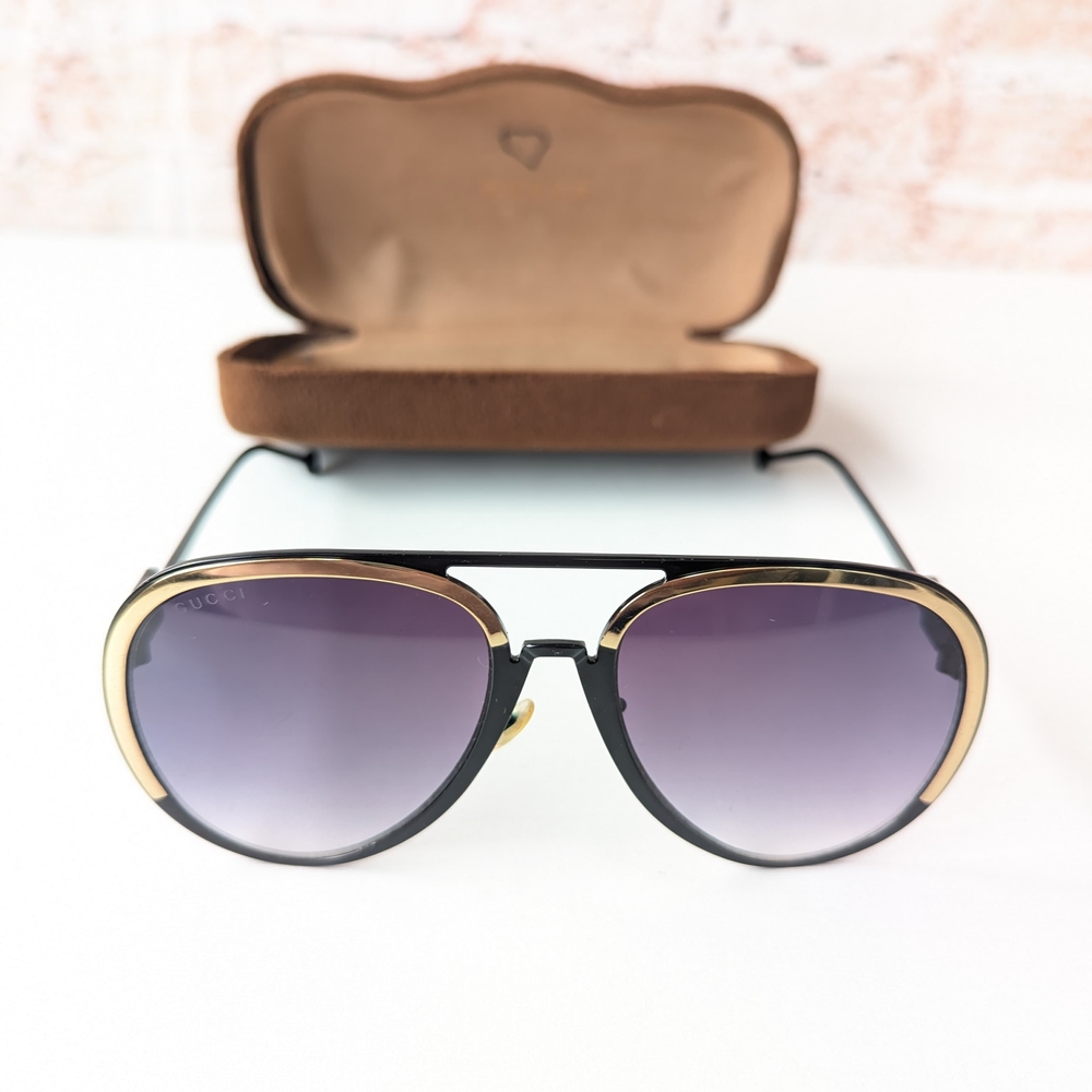 🌹 Gucci Black and Gold Aviator Sunglasses